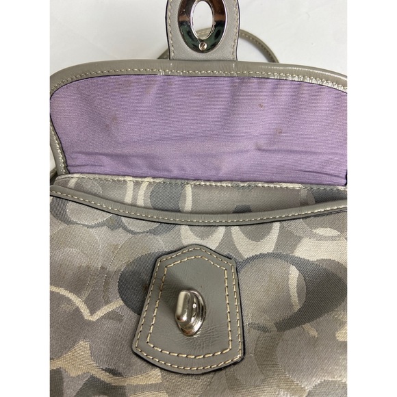 Coach wristlet - Picture 8 of 10